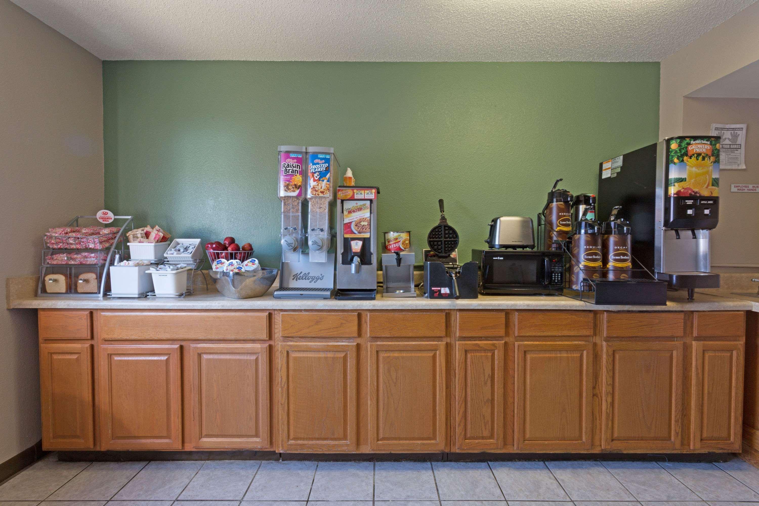 Super 8 By Wyndham Richmond Midlothian Turnpike Ξενοδοχείο Εξωτερικό φωτογραφία
