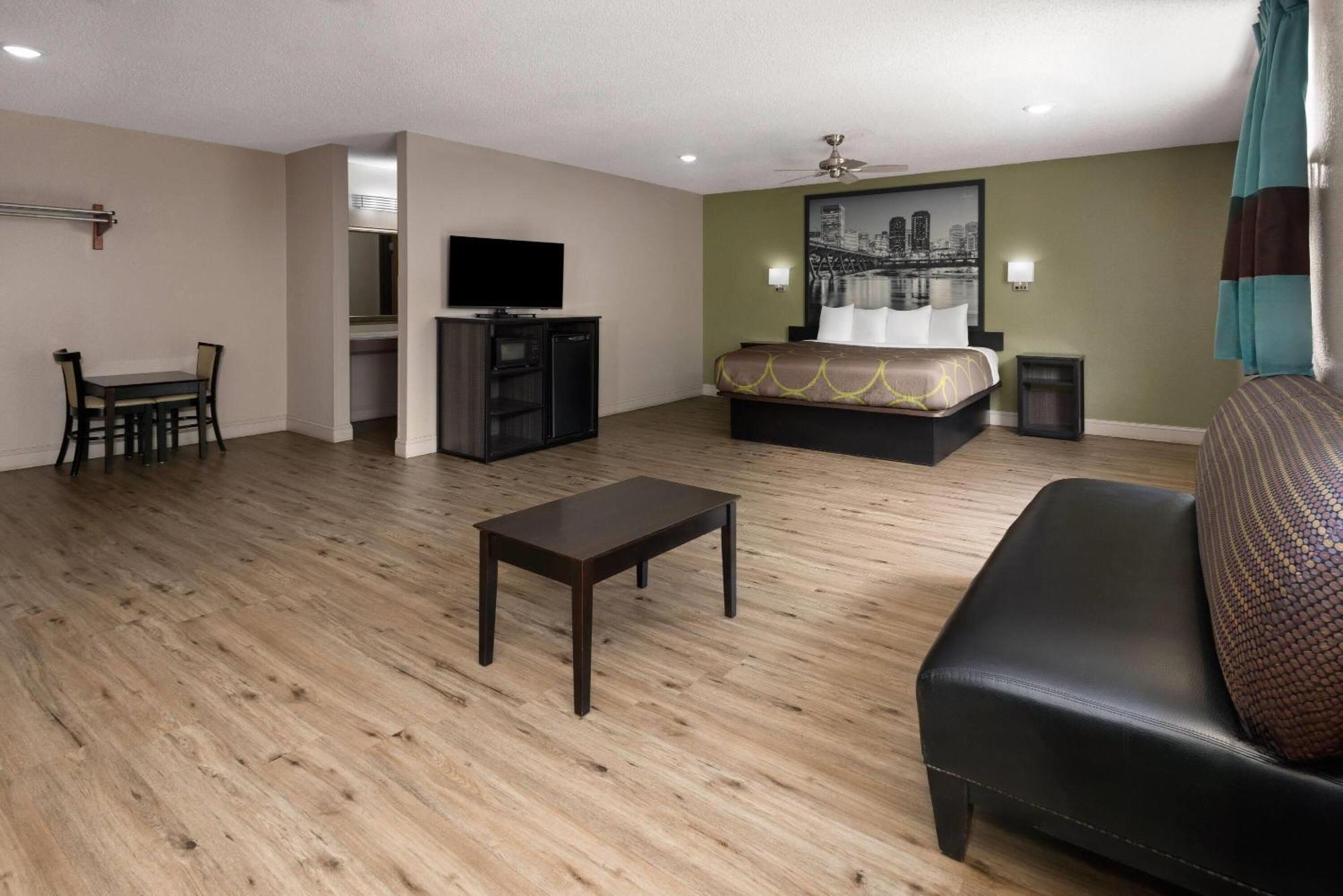 Super 8 By Wyndham Richmond Midlothian Turnpike Ξενοδοχείο Εξωτερικό φωτογραφία