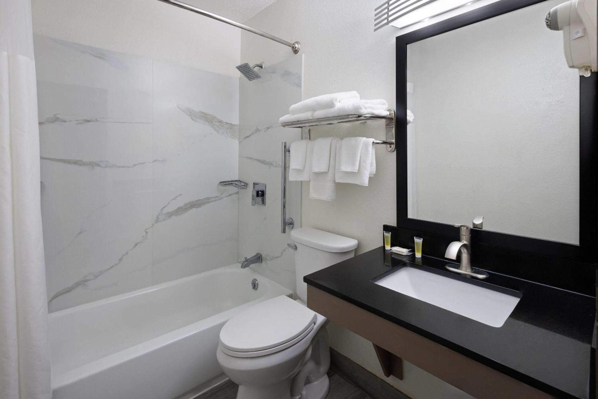 Super 8 By Wyndham Richmond Midlothian Turnpike Ξενοδοχείο Εξωτερικό φωτογραφία